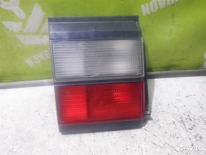 Фонарь задний внутренний левый Фольксваген Пасса