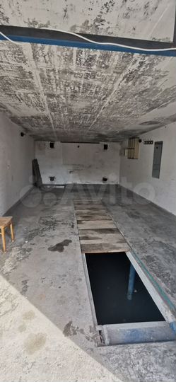 Гараж, > 30 м²