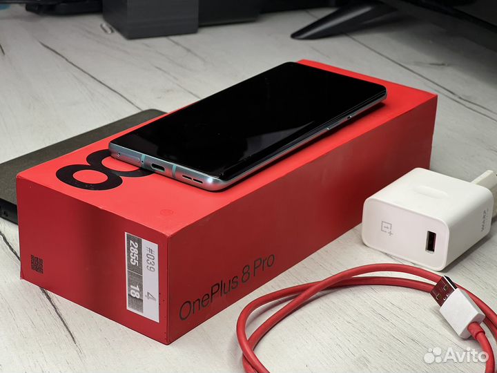 OnePlus 8 Pro, 12/256 ГБ