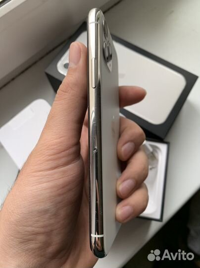 iPhone 11 Pro, 256 ГБ
