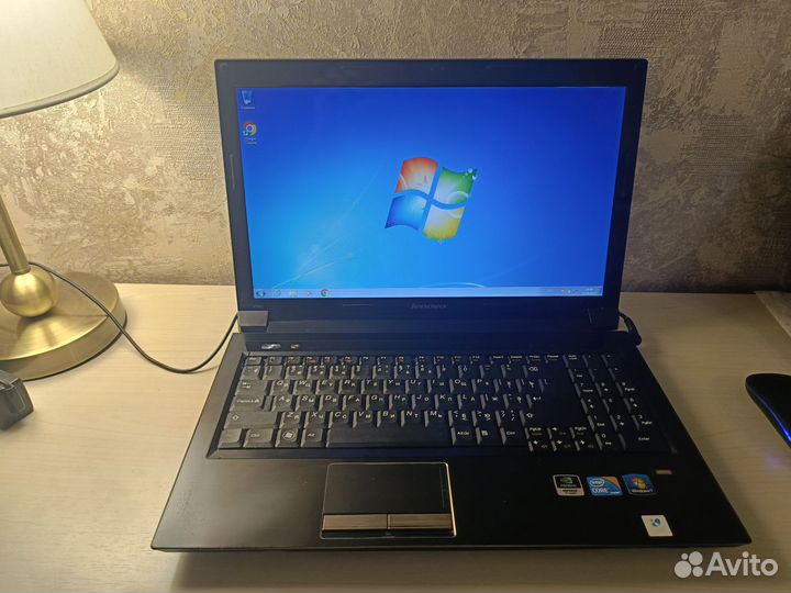 Ноутбук lenovo v560