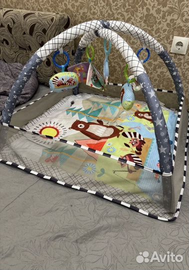 Развивающий коврик для новорожденных