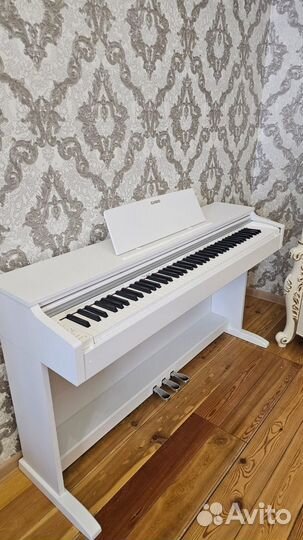 Цифровое фортепиано Casio Celviano AP-270WE