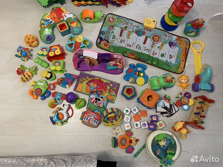 Игрушки детские разных марок