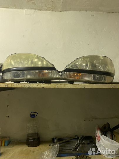 Фары Lexus RX300