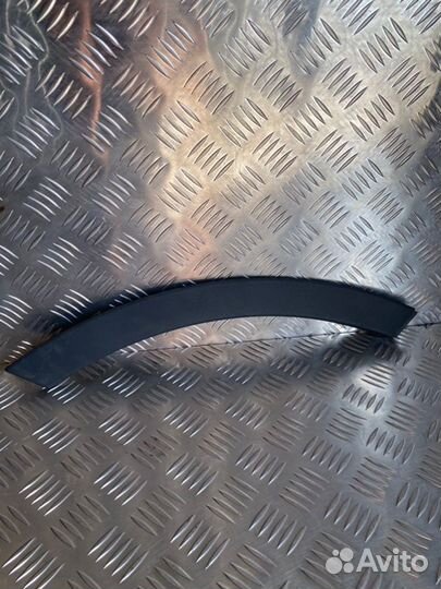 Накладка на крыло задняя правая Audi Q7 4M cvmd