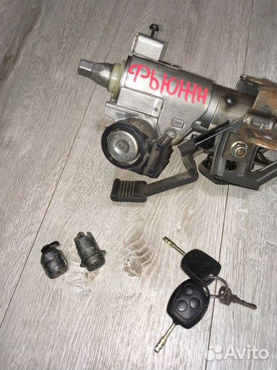 Замок зажигания с личинкой Ford Fusion