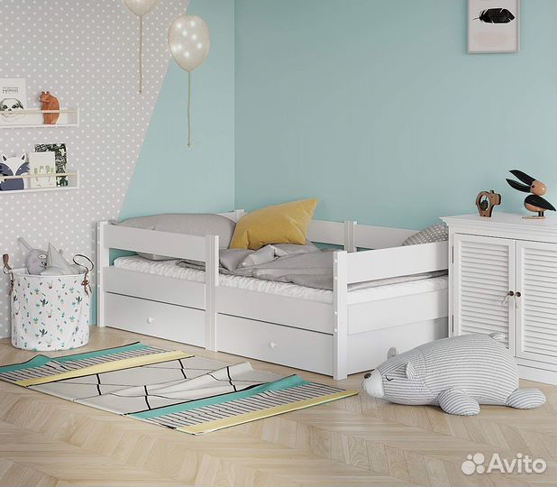 Детская кровать с бортиками