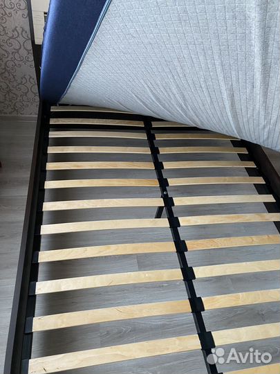 Кровать двухспальная 140 200