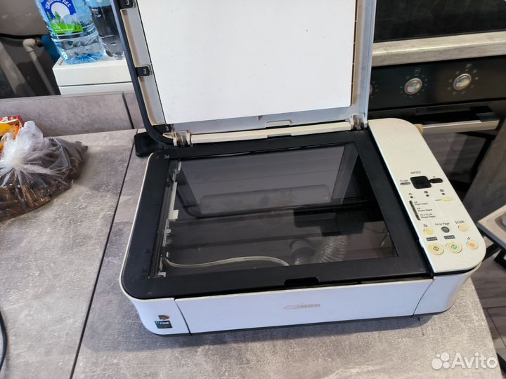 Цветной лазерный принтер- сканер canon MP252