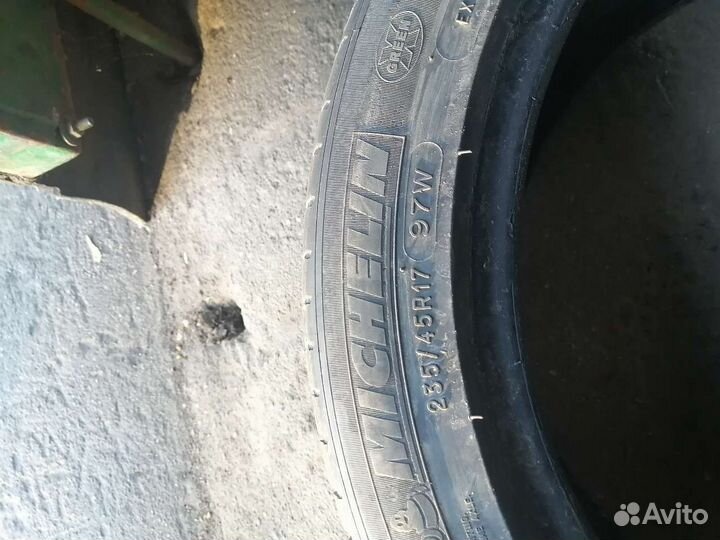 Michelin Primacy 3 235/45 R17