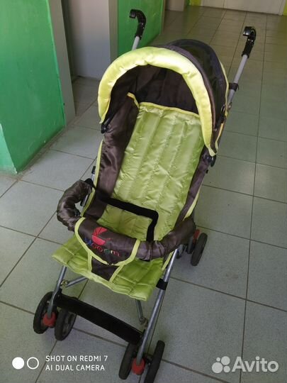 Продам детскую коляску трость