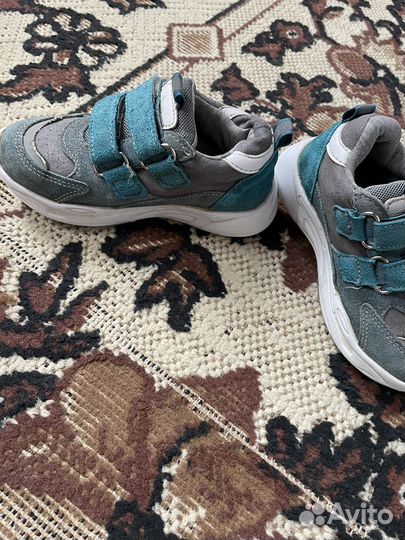 Кроссовки Котофей 25