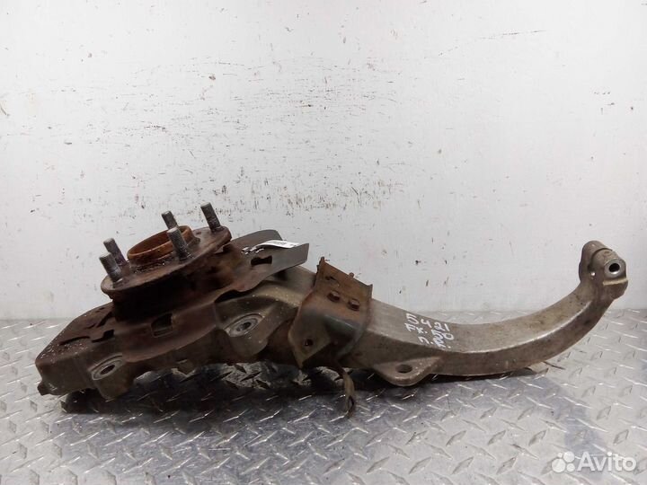 Цапфа/кулак поворотный передний правый Infiniti FX