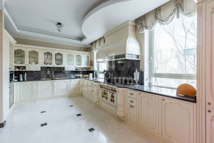 7-к. квартира, 321,7 м², 5/5 эт.