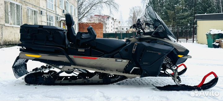 SKI-DOO expedition SE 900 ACE turbo VIP