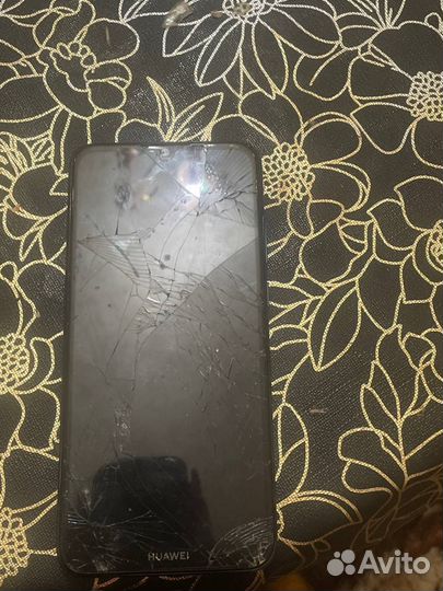 HUAWEI Y6 (2018), 2/16 ГБ