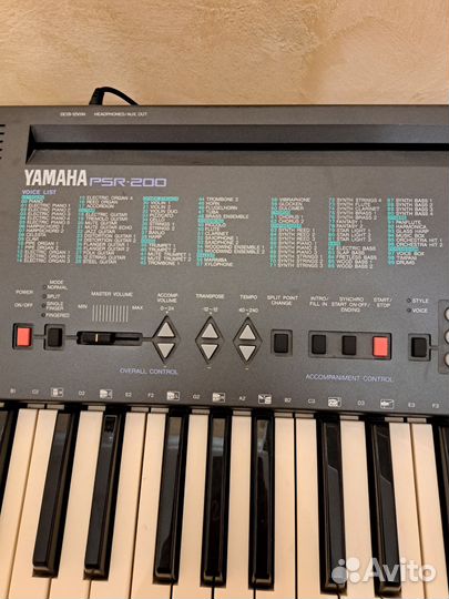 Yamaha psr 200