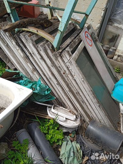 Деревянные оконные рамы бу для парника