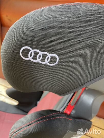 Детское автокресло Audi