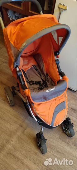 Прогулочная коляска