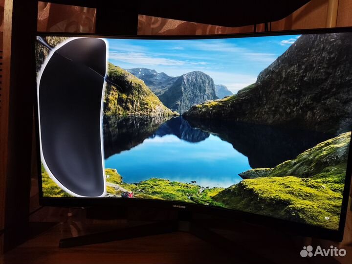 Монитор Samsung Odyssey G5 (изогнутый 32 дюйма)