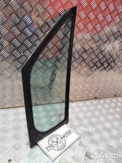Стекло форточки двери передней правой Citroen