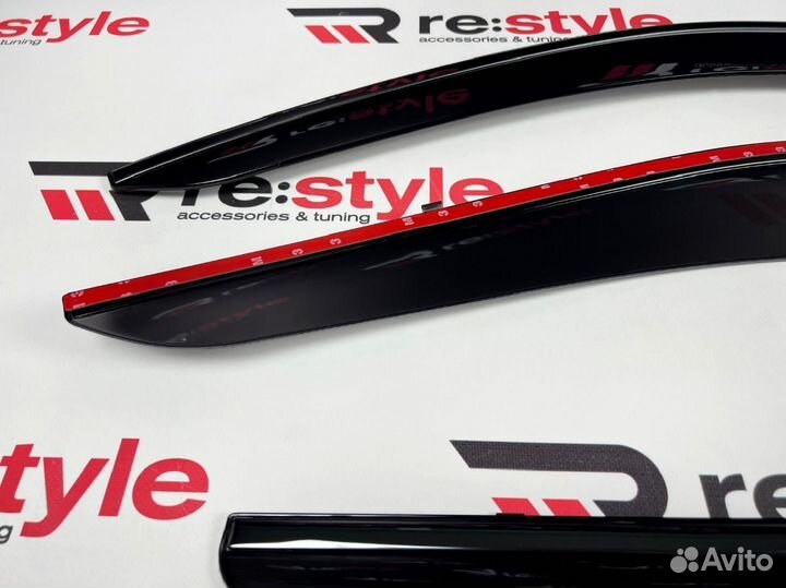 Ветровики Toyota Land Cruiser 300 Темный