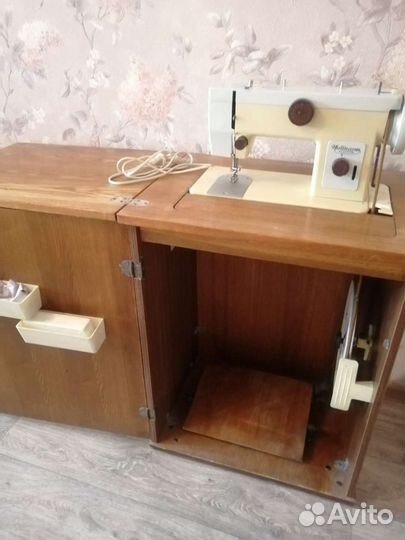 Швейная машина Чайка 134