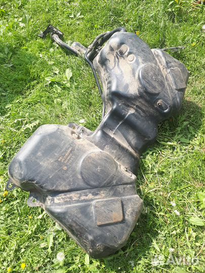 Бак топливный под ремонт