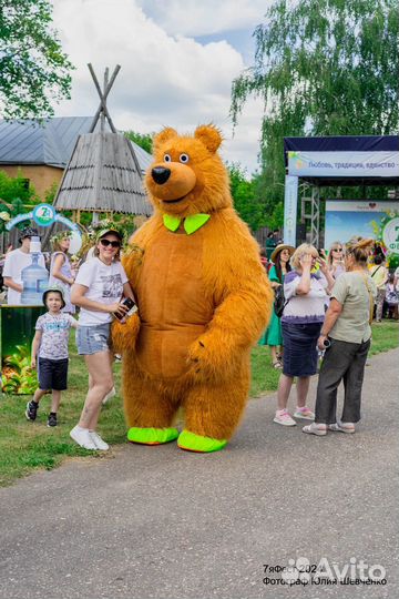 Белый мишка, зайка поздравление ростовой