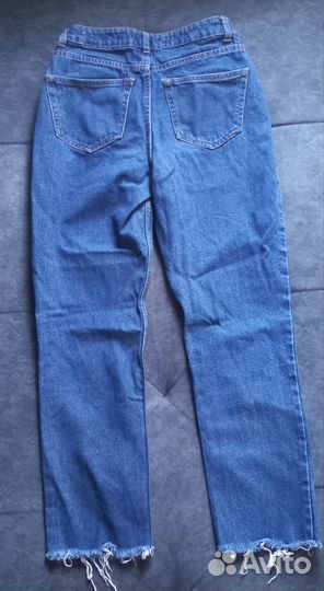 Джинсы