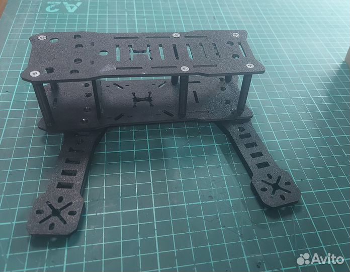 Корпус FPV дрона, квадрокоптер