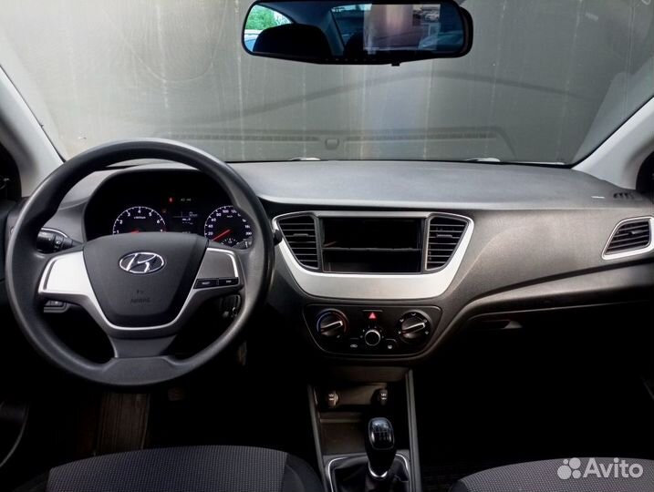 Hyundai Solaris 1.4 МТ, 2018, 46 900 км