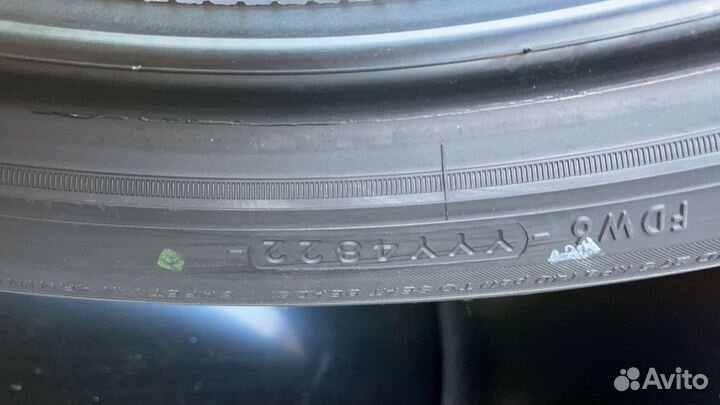 Yokohama Ice Guard G075 315/35 R21 и 275/40 R21 Q