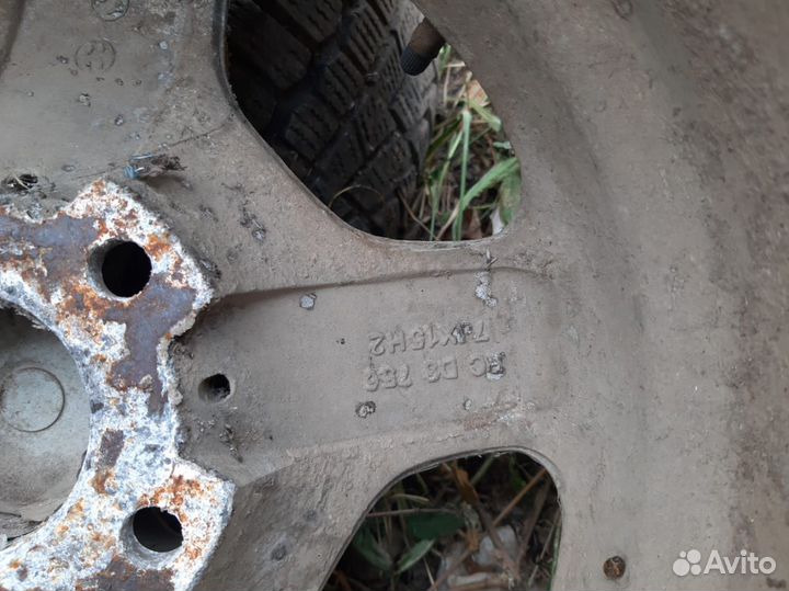 Запчасти на mercedes benz w124