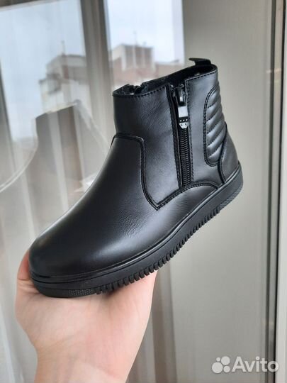 Ботинки кожаные для мальчика на 33 35