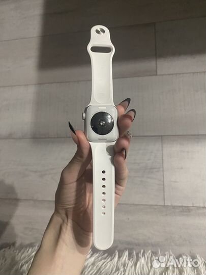 Умные часы Apple Watch SE 2