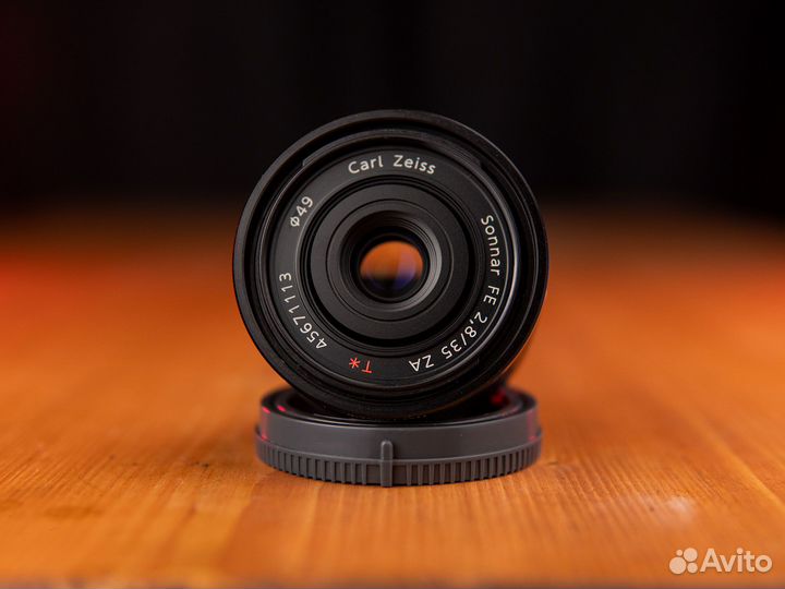 Carl Zeiss Sonnar 35mm f2.8 (Sony E Fullframe)