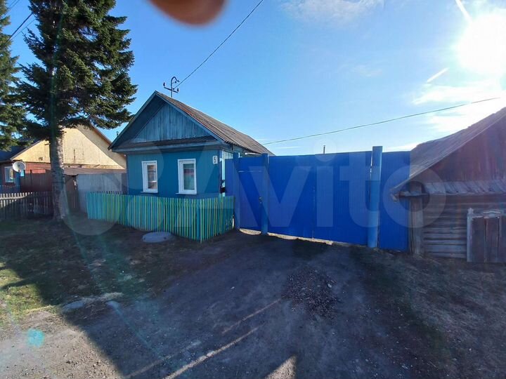 Дом 27,6 м² на участке 5,6 сот.