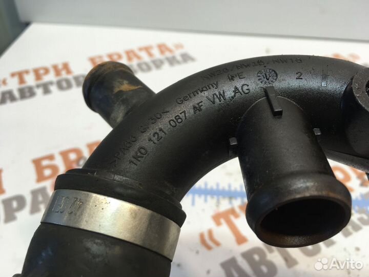 Фольксваген Пассат тройник системы охлаждения