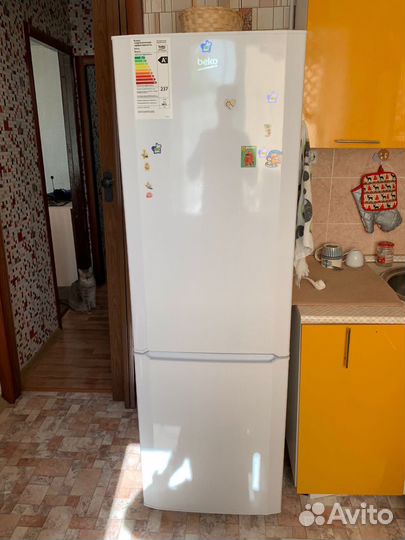 Холодильник Beko CS328020