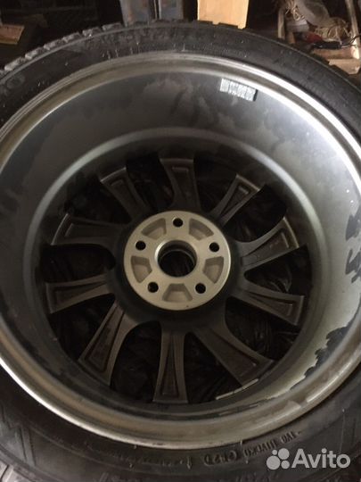R17 Kumho WinterCraft Ice Wi51 225/45, PCD 5x112 DIA 57.1