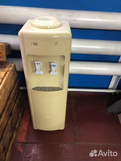 Кулер для воды напольный бу