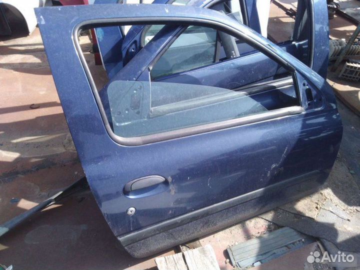 Дверь Renault Clio