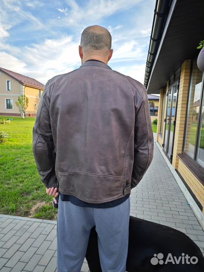 Мотокуртка кожаная мужская