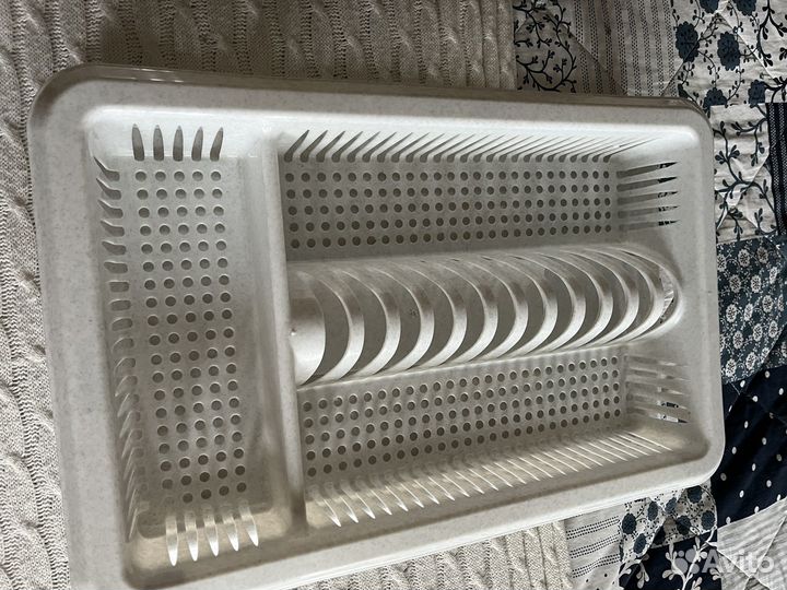 Сушилка до посуды и столовых приборов