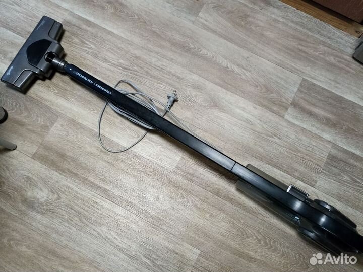 Пылесос вертикальный