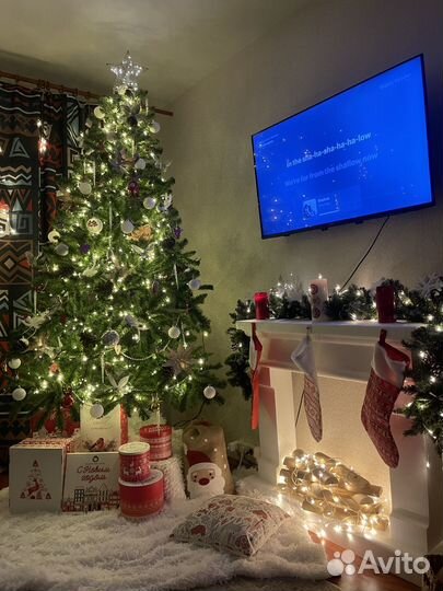 Елка 210 см, все украшения + камин декоративный