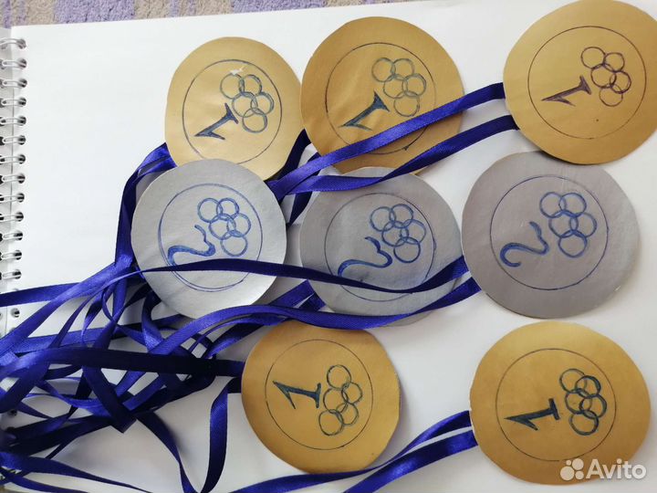Бумажные медальки